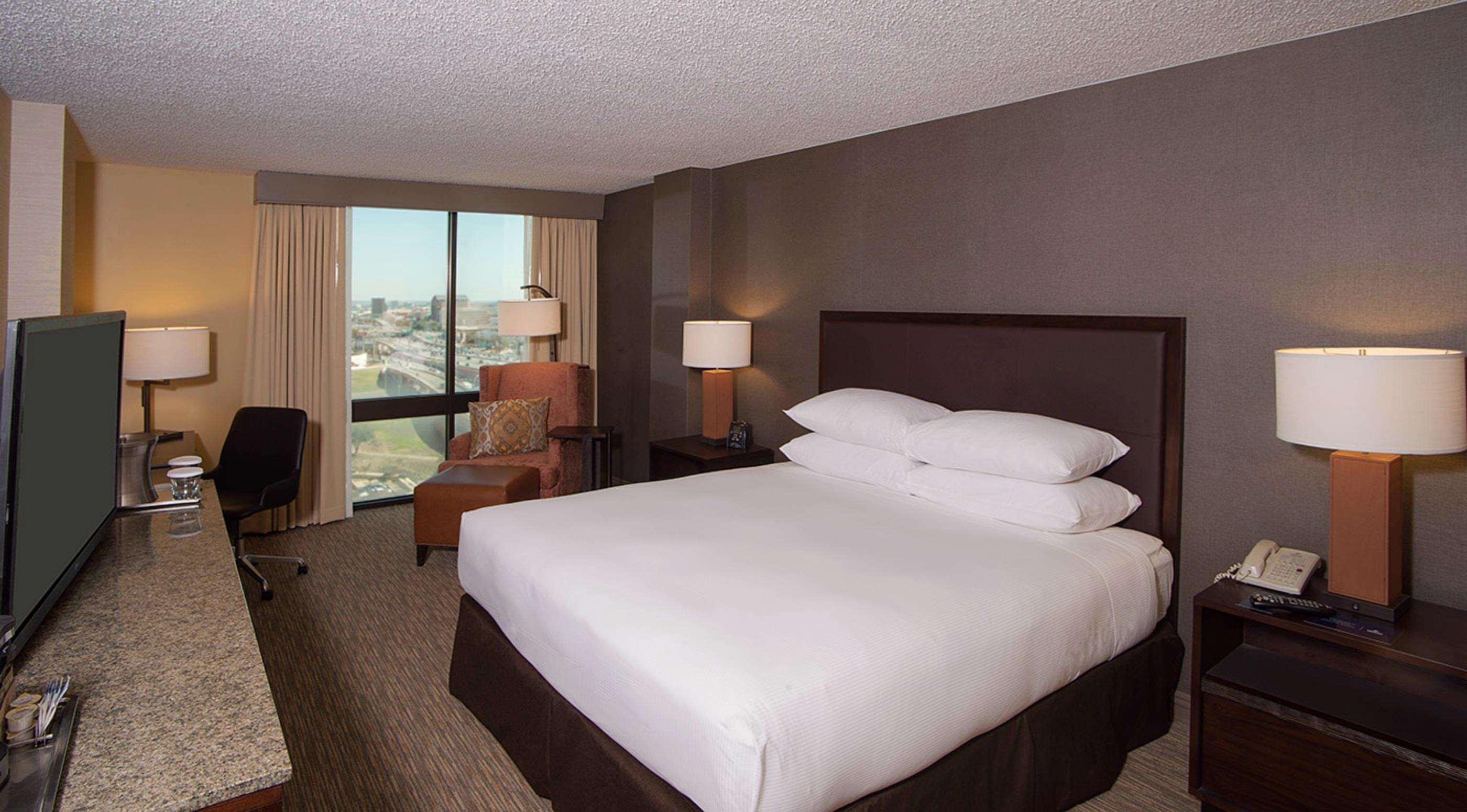Doubletree By Hilton San Antonio Airport Hotel Eksteriør billede